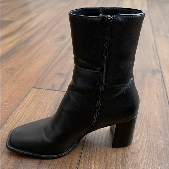 Madden Girl Monicaa Black Mid Calf Boot - Picture 5 of 11